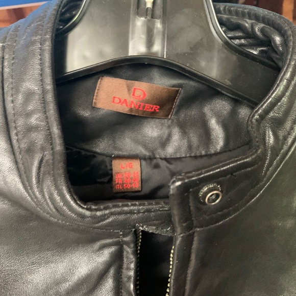 Men’s Danier Leather Jacket super Soft - Picture 2 of 2